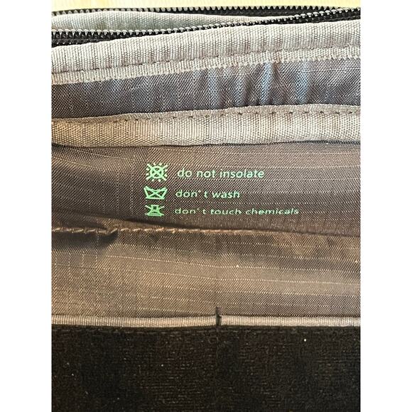 Korin FlipPack Pro Backpack - Picture 5 of 8